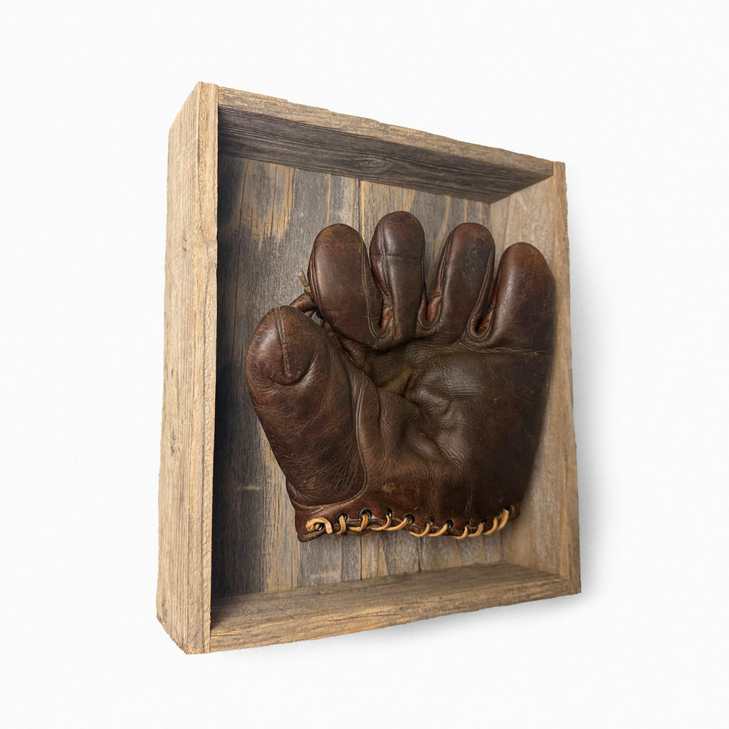 Mounted Buckleback Fielder's Glove, c. 1925